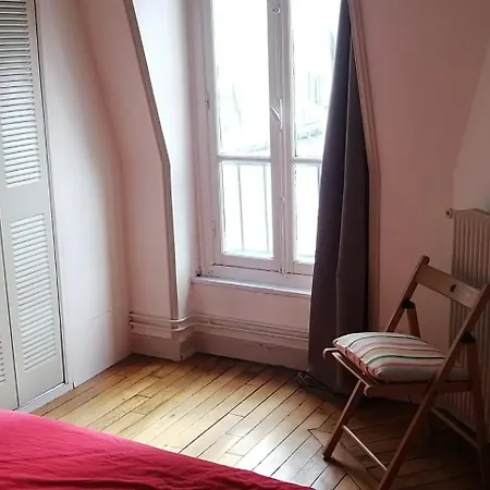 Bright And Spacious 72 M Haven Of Peace Apartment